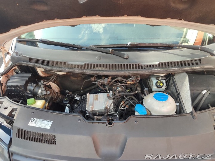 Volkswagen Caravelle 2,0 T6 tdi 2015
