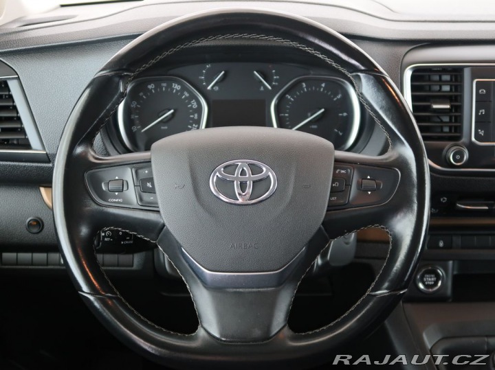 Toyota ProAce 2.0,D-4D,L2,Family,Manuál 2022