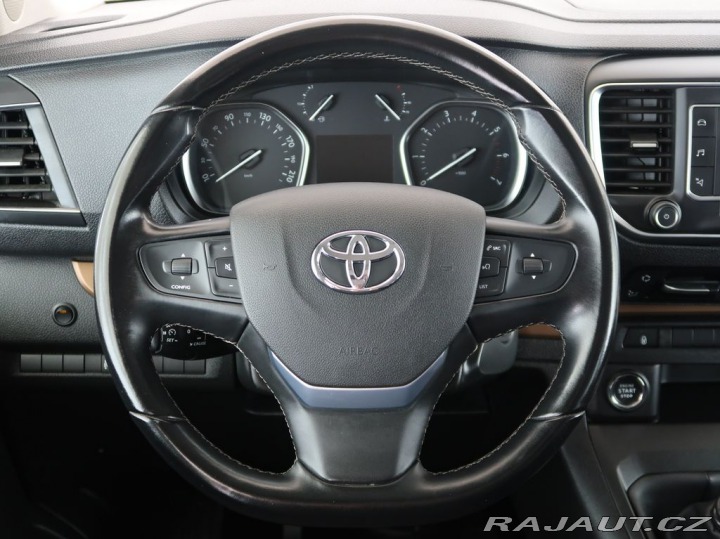Toyota ProAce 2.0,D-4D,L2,Family,Manuál 2022
