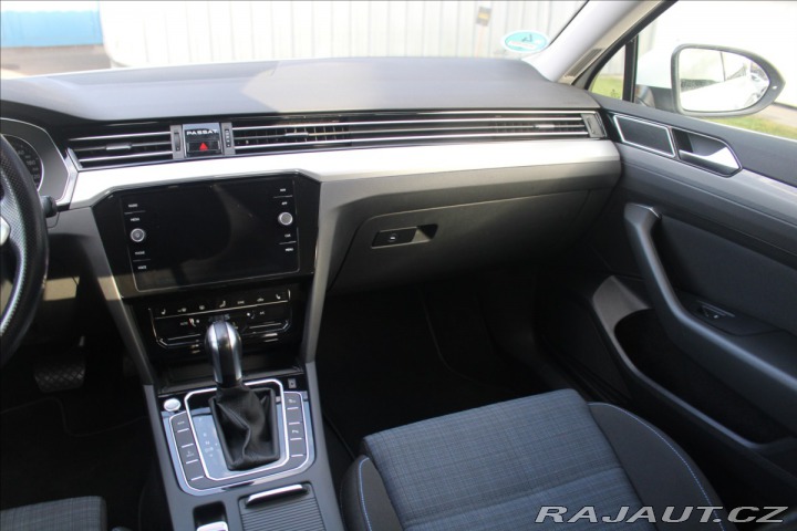 Volkswagen Passat 1,4 GTE PLUGIN Hybrid Kom 1800