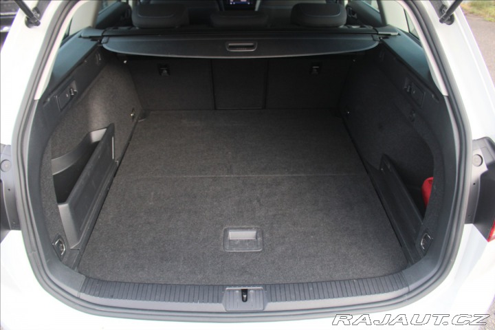 Volkswagen Passat 1,4 GTE PLUGIN Hybrid Kom 1800