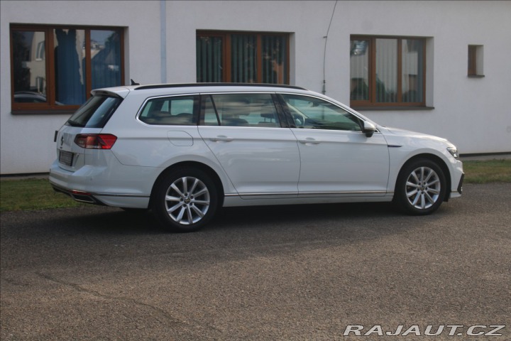 Volkswagen Passat 1,4 GTE PLUGIN Hybrid Kom 1800