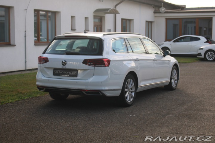 Volkswagen Passat 1,4 GTE PLUGIN Hybrid Kom 1800