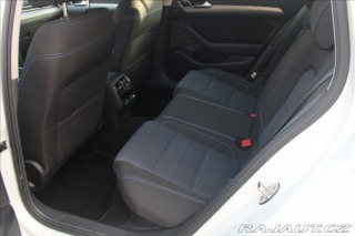 Volkswagen Passat 1,4 GTE PLUGIN Hybrid Kom 1800
