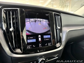 Volvo V60 B4 AUT*145kW*KeyLess*Tažn 2022