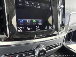 Volvo V60 B4 AUT*145kW*KeyLess*Tažn 2022