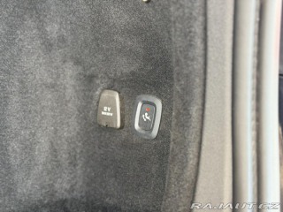 Volvo V60 B4 AUT*145kW*KeyLess*Tažn 2022