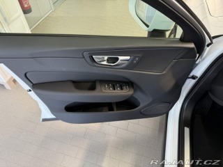 Volvo XC60 B5 2.0L 250+14 HPAT8 AWD 2026