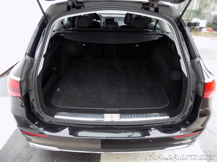 Mercedes-Benz E 220d/Performance LED/DPH/ 2024
