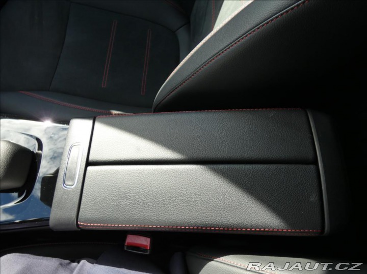 Mercedes-Benz CLA 2,0 200d 4M,1Maj, ČR, dph 2023
