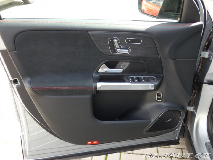 Mercedes-Benz GLB 2,0 200d 4M, 1.Maj, ČR. D 2025