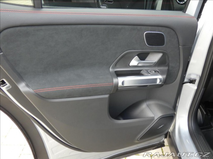 Mercedes-Benz GLB 2,0 200d 4M, 1.Maj, ČR. D 2025
