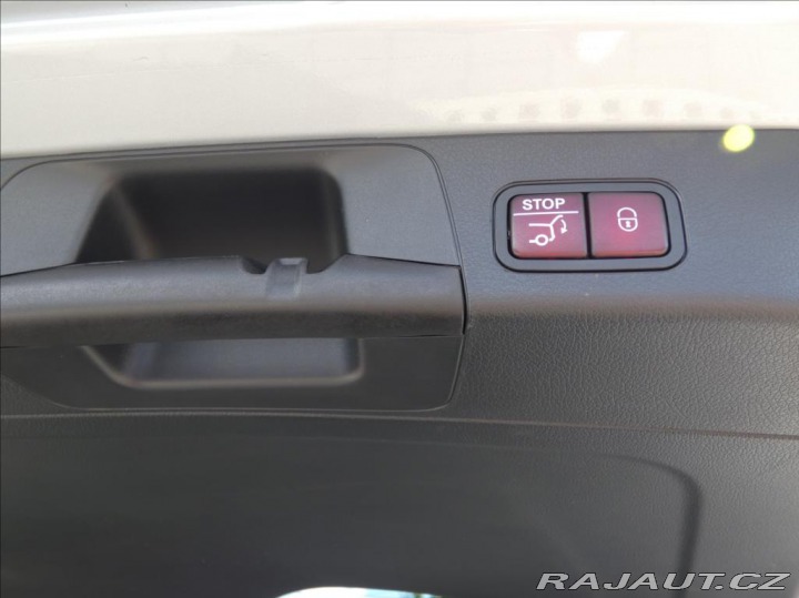 Mercedes-Benz GLB 2,0 200d 4M, 1.Maj, ČR. D 2025