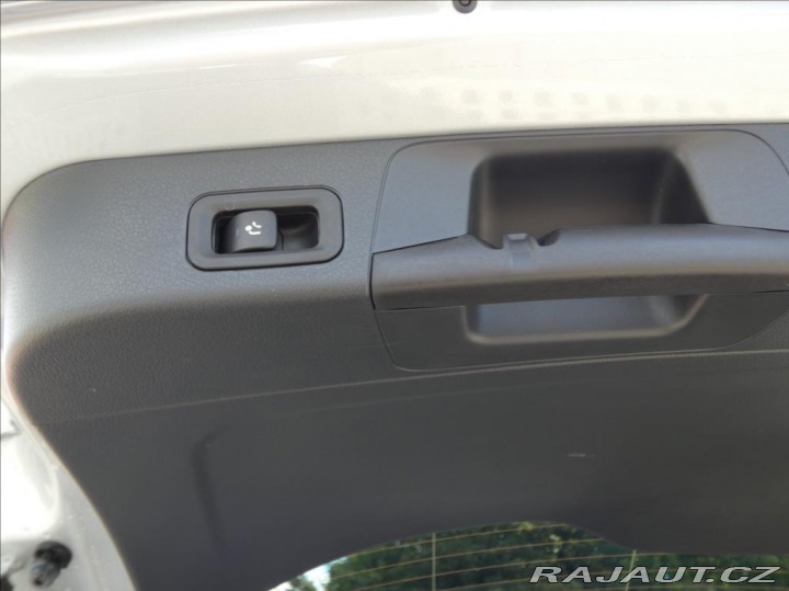 Mercedes-Benz GLB 2,0 200d 4M, 1.Maj, ČR. D 2025