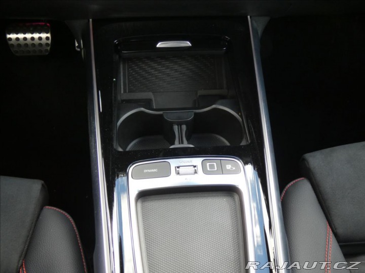 Mercedes-Benz GLB 2,0 200d 4M, 1.Maj, ČR. D 2025