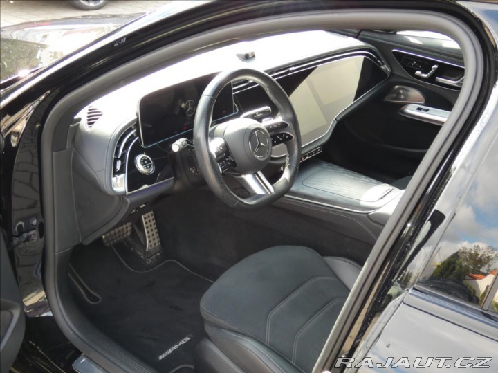 Mercedes-Benz E 2,0 300de 4M,1Maj, ČR, DP 2025