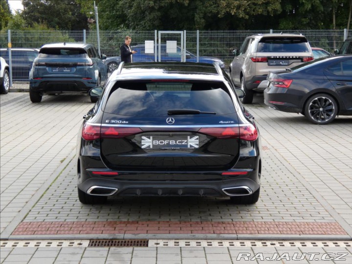 Mercedes-Benz E 2,0 300de 4M,1Maj, ČR, DP 2025