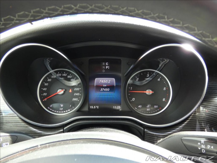 Mercedes-Benz V 2,0 250d 4M, 1.Maj, ČR, D 2024
