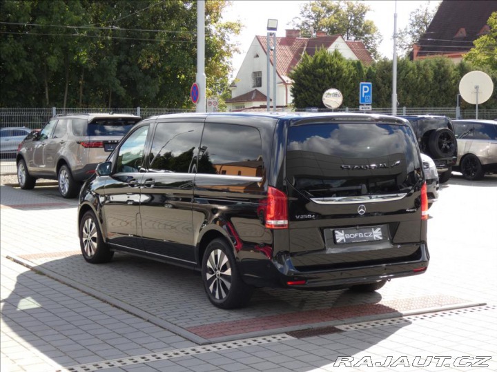 Mercedes-Benz V 2,0 250d 4M, 1.Maj, ČR, D 2024