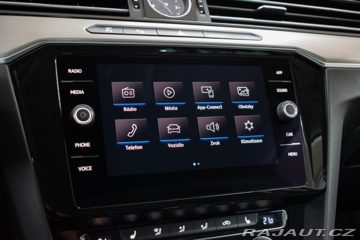 Volkswagen Passat 2.0 TDI 110*DSG*KAMERY360 2019