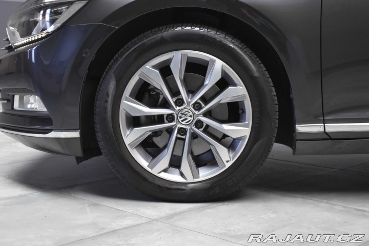 Volkswagen Passat 2.0 TDI 110*DSG*KAMERY360 2019