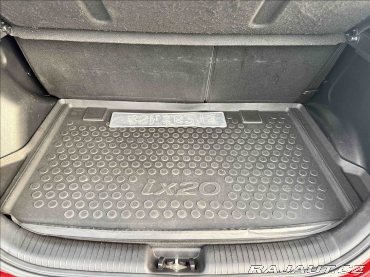 Hyundai ix20 1,4 I TRIKOLOR 1.MAJITEL 2018