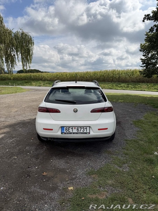 Alfa Romeo 159 159 Sportwagon rok 2011 2011