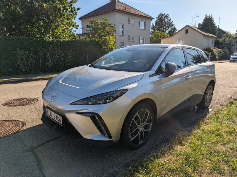 MG MG4 77 kWh (180 kW) 2024
