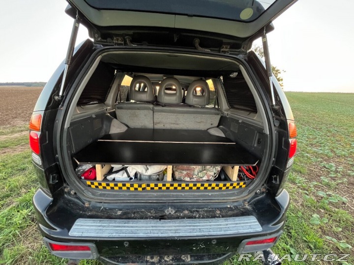 Mitsubishi Pajero 3,0   6V 125kw LPG 1800