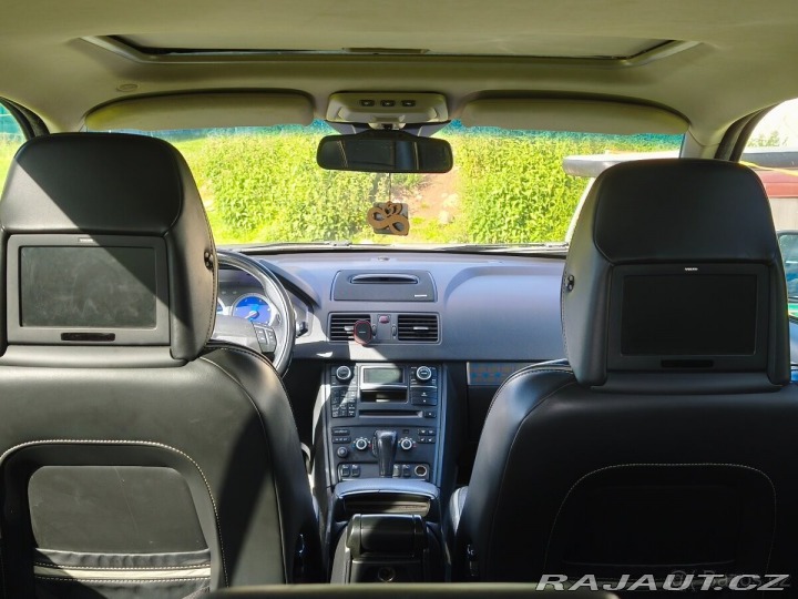 Volvo XC90 2,4 D5 120 kW, AWD, 7-m 2011
