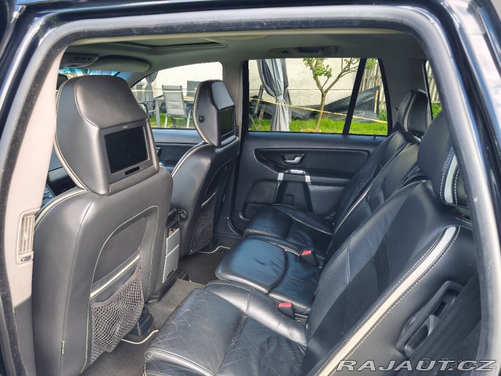 Volvo XC90 2,4 D5 120 kW, AWD, 7-m 2011