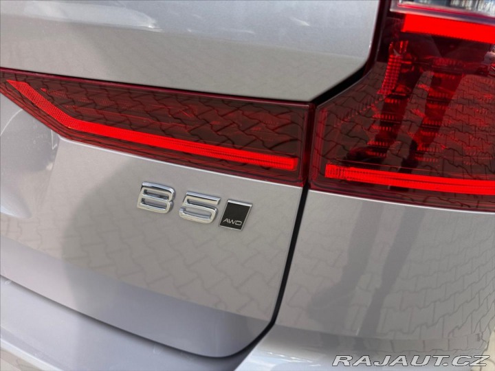 Volvo XC60 2,0 XC60 B5 Plus Dark 433 2026