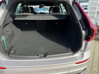 Volvo XC60 2,0 XC60 B5 Plus Dark 433 2026