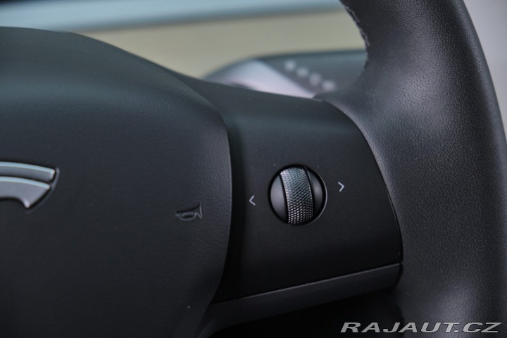 Tesla Model Y Dual Motor Long-Range 2023