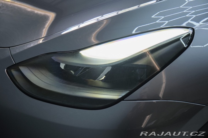 Tesla Model Y Dual Motor Long-Range 2023