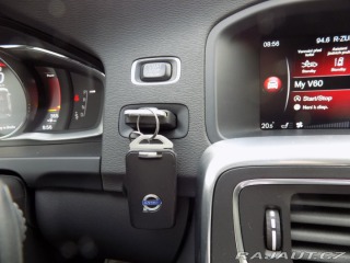 Volvo V60 2.0-D4/Inscription/LED/DP 2016