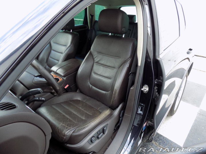 Volkswagen Touareg 3.0TDI/4x4/Chl.sedačky/LE 2010