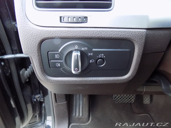 Volkswagen Touareg 3.0TDI/4x4/Chl.sedačky/LE 2010