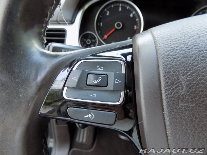 Volkswagen Touareg 3.0TDI/4x4/Chl.sedačky/LE 2010