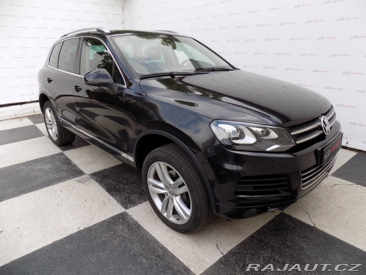 Volkswagen Touareg 3.0TDI/4x4/Chl.sedačky/LE 2010