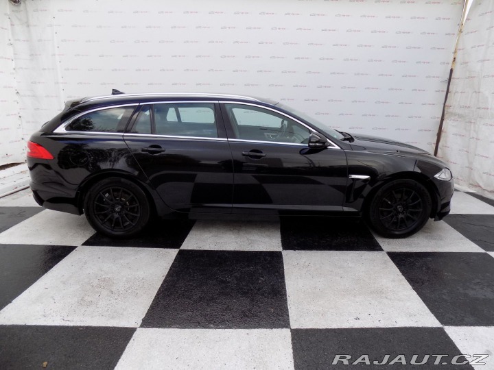 Jaguar XF 2.2d/Bi-xenon/AT/NAVI/ 2013