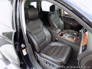 Volkswagen Touareg 3.0TDI/4x4/Chl.sedačky/LE 2010