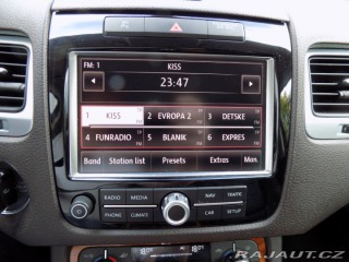 Volkswagen Touareg 3.0TDI/4x4/Chl.sedačky/LE 2010