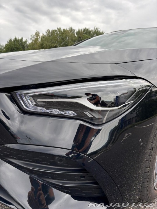 Mercedes-Benz CLA 200 (AMG Packet,Panorama) 2024