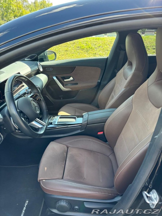 Mercedes-Benz CLA 200 (AMG Packet,Panorama) 2024