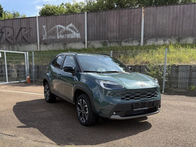 Toyota Yaris Cross Style skladový vůz+ zimní