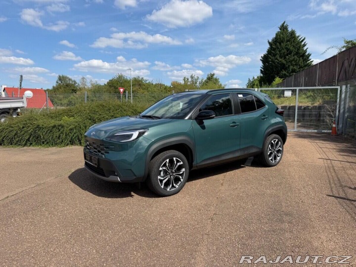 Toyota Yaris Cross Style skladový vůz+ zimní 1800