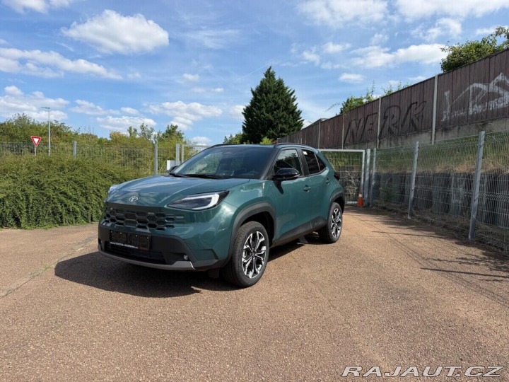 Toyota Yaris Cross Style skladový vůz+ zimní 1800