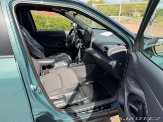 Toyota Yaris Cross Style skladový vůz+ zimní 1800