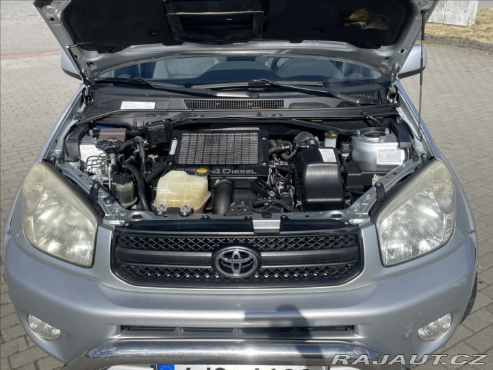 Toyota RAV4 2,0 D-4D 85kw Klima 4x4 p 2003